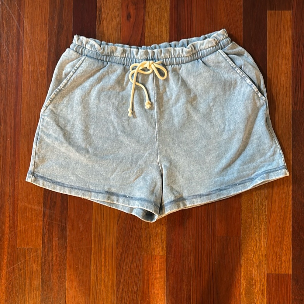 New with tags! Women’s Z supply Gael knit short, size medium